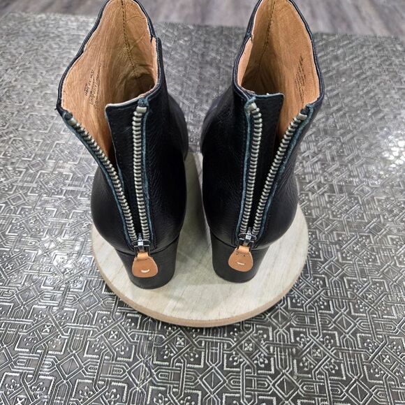 🐢 Kenneth Cole Gentle Souls Size 8.5 Black Leather Wedge Booties - Picture 13 of 13